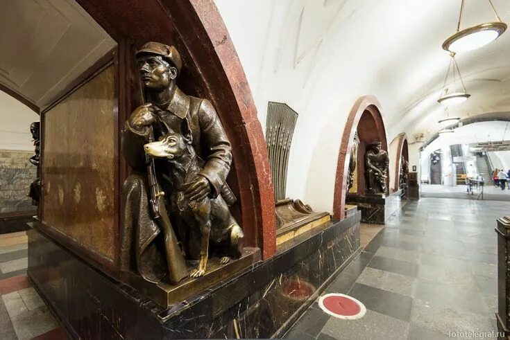 Площадь революции метро москва фото Самые красивые станции Московского метрополитена Moscow metro, Metro station, Sa