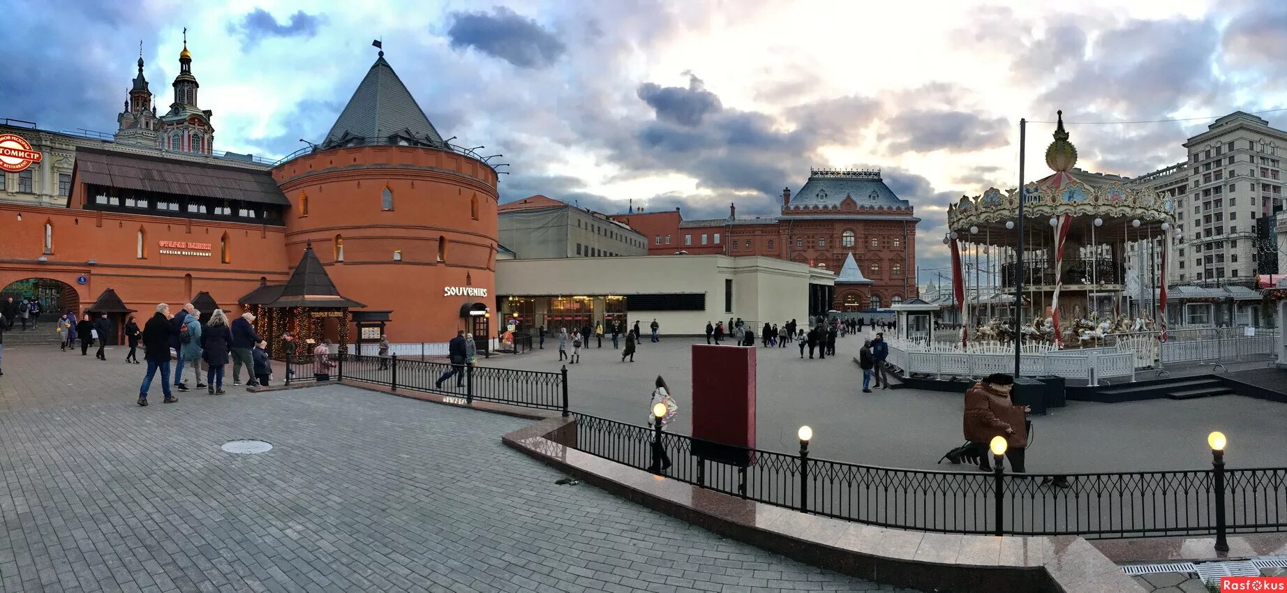 Площадь революции москва фото Фото: Панорама площади Революции.. Александр Бабаев. Панорама. Фотосайт Расфокус