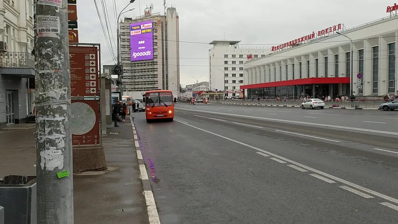 Площадь революции остановка фото Автобус ПАЗ-320414 О 227 УН 152 остановка Площадь Революции (Нижний Новгород) 1.