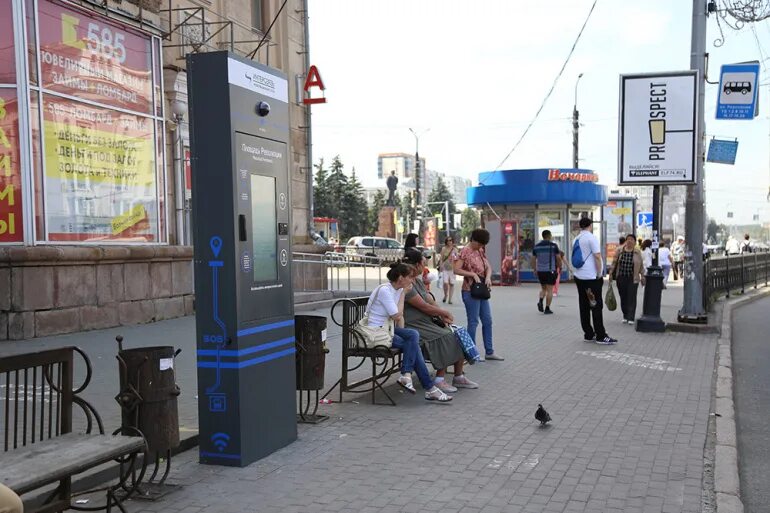 Площадь революции остановка фото На площади Революции тестируют первую в городе информационную стелу Pchela.news 