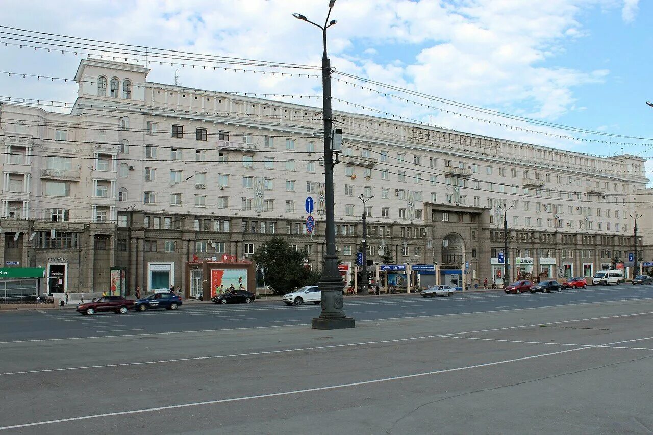 Площадь революции остановка фото Центральная площадь города.: zeitkeeper - ЖЖ