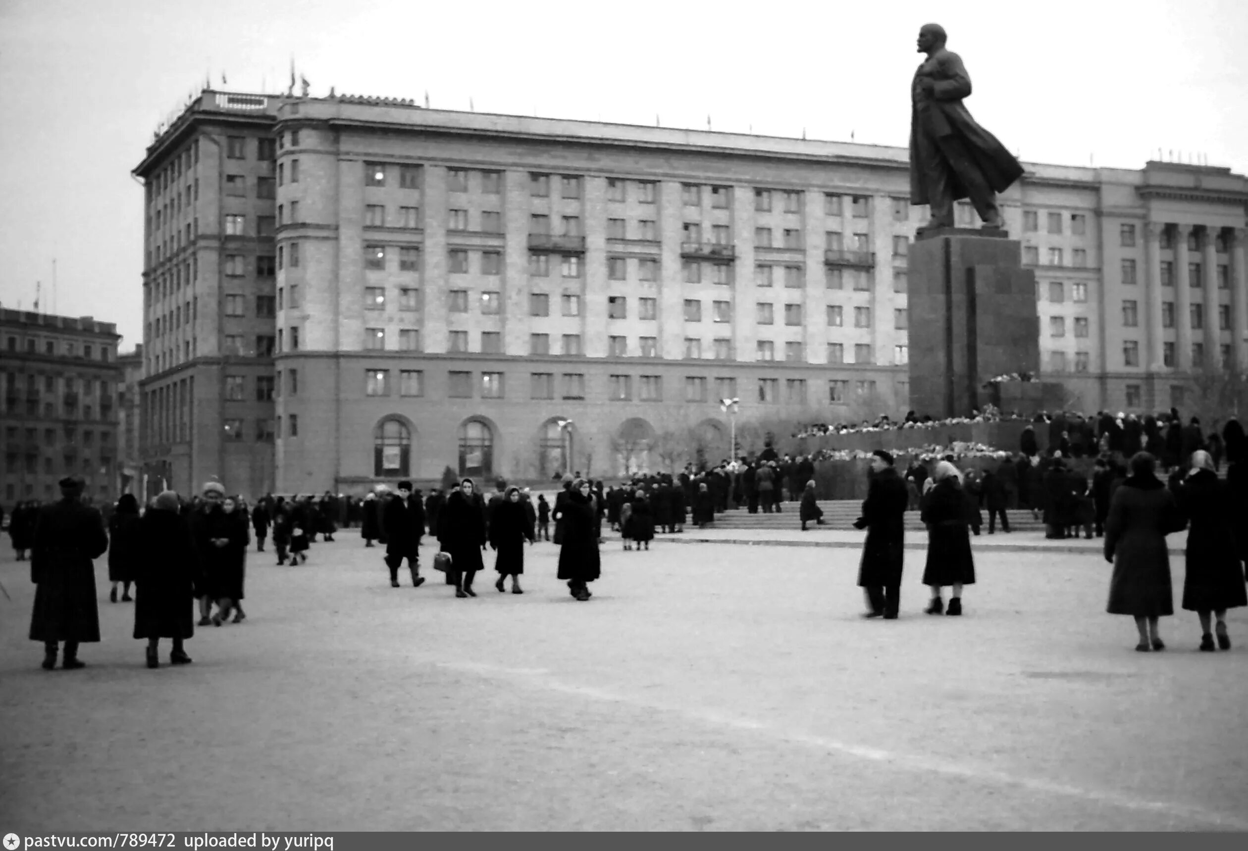 Площадь революции старые фото Новый памятник Ленину - Retro photos