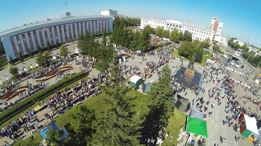 Площадь сахарова барнаул фото Барнаул празднует 3 сентября День города