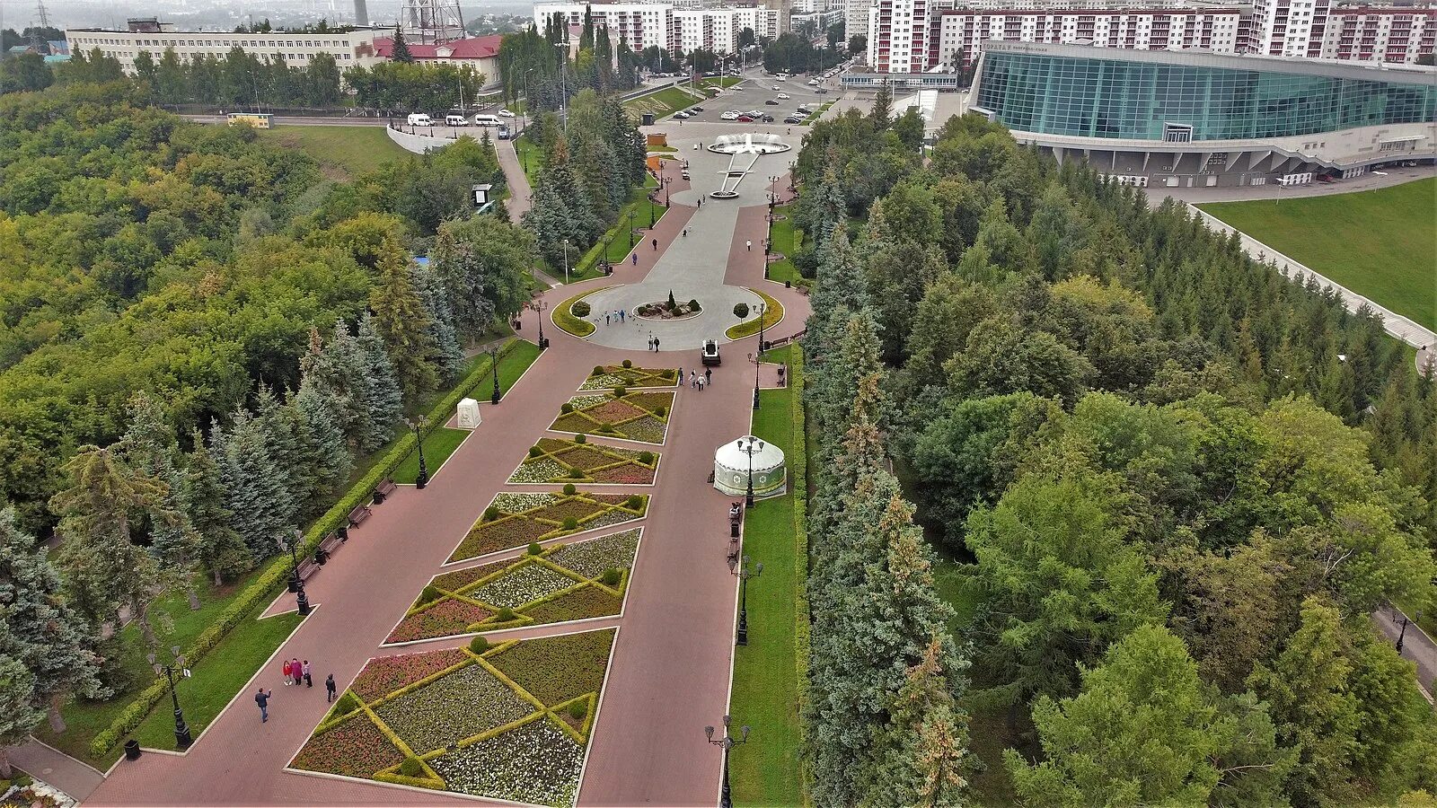 Площадь салавата юлаева фото Файл:Salavat Yulaev Square-21.jpg - Википедия