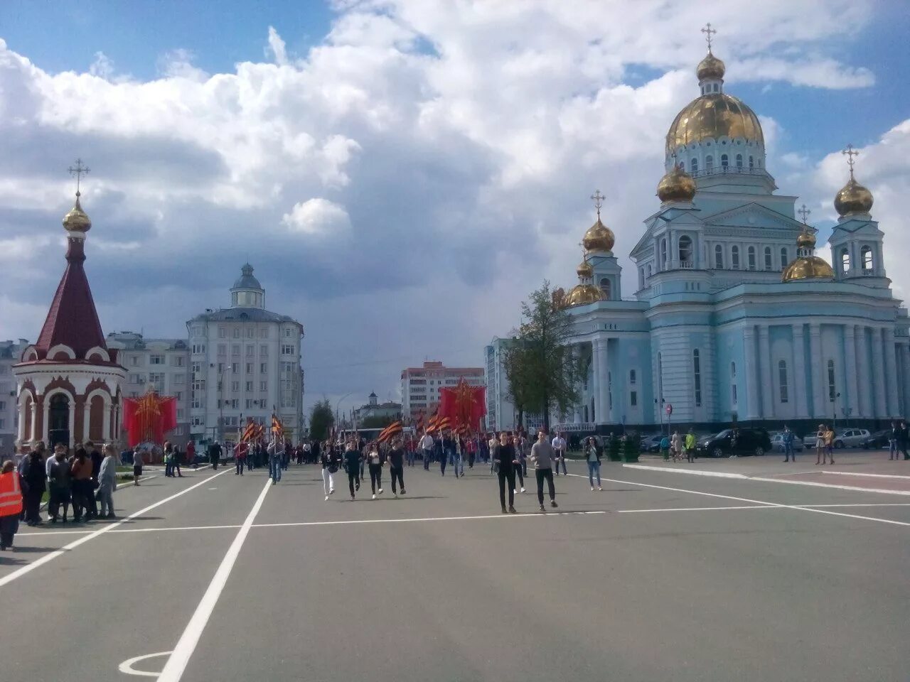 Площадь саранска фото В Саранске полным ходом идут репетиции Парада Победы на Советской площади ГТРК М