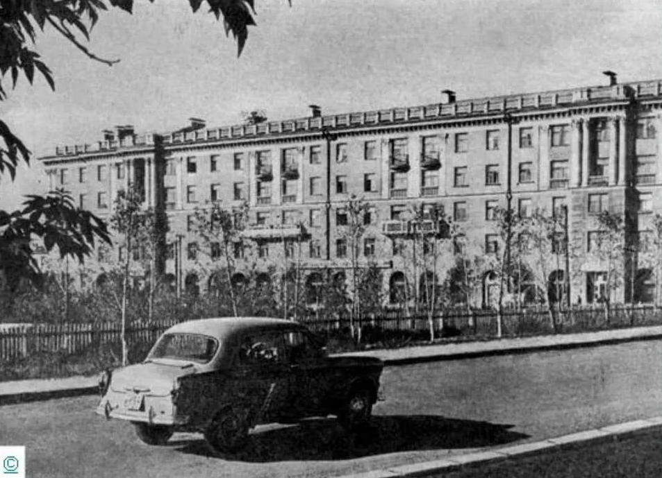 Площадь серова омск улица серова фото Честные фотографии из СССР! Бравый офицер, МиГ-21ПФ, Горячие ручьи, Желтые номер
