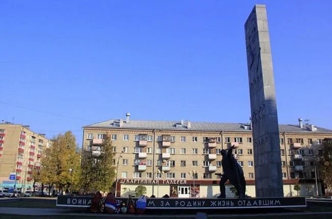Площадь славы балашиха фото Интересные места Балашихи: Стела "Они погибли, защищая нас" Стела "Они погибли, 