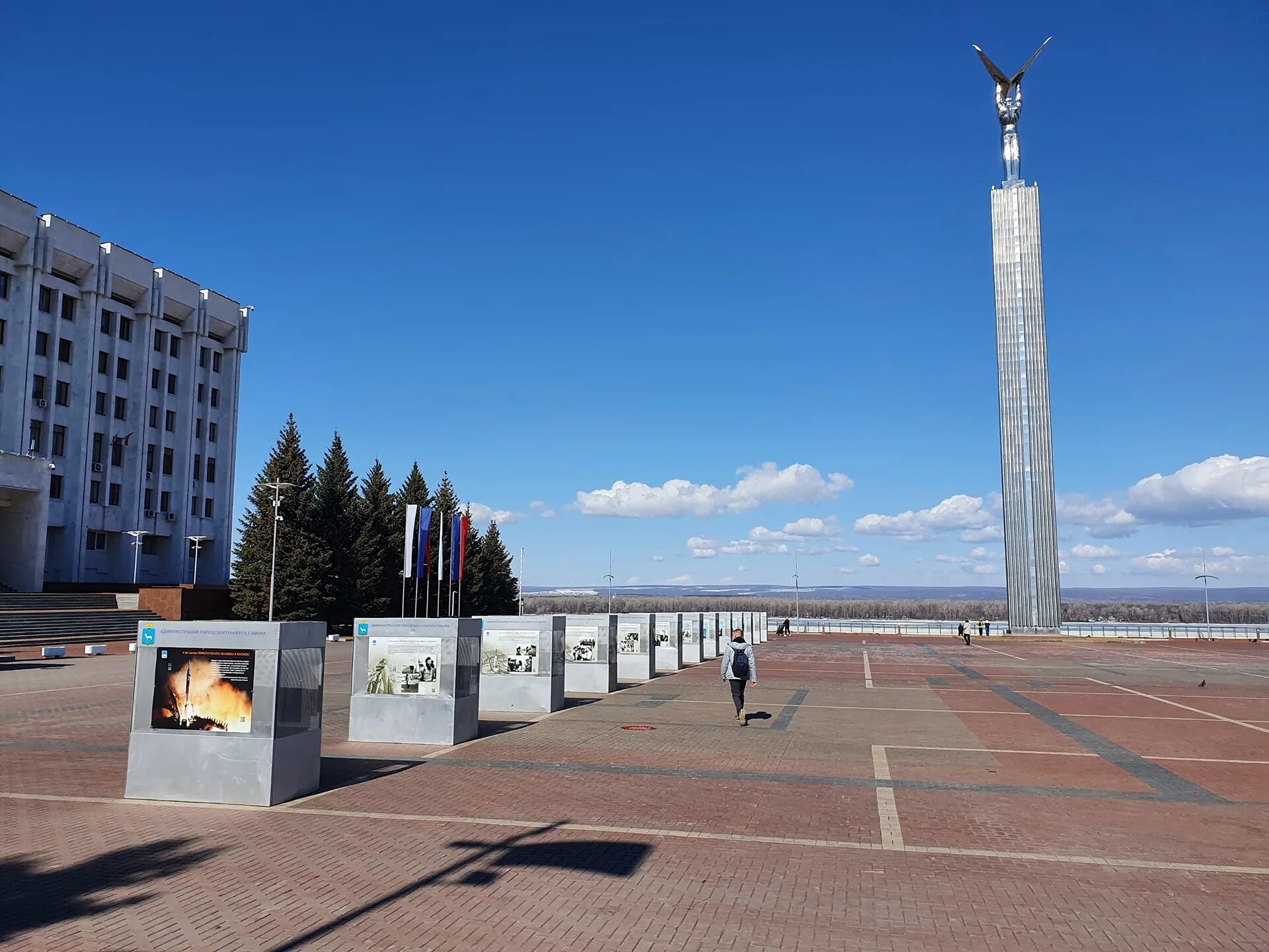 Площадь славы фото РКЦ Прогресс. РКЦ "Прогресс" открыл в Самаре выставку ко Дню космонавтики - Ново