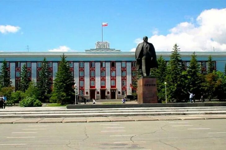 Площадь советов барнаул фото Кто придумал перевод времени на 4-часовую разницу с Москвой VN.RU