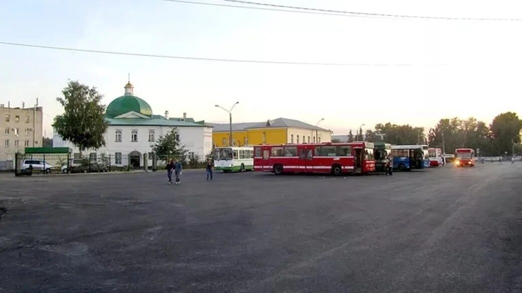 Площадь спартака барнаул фото В Барнауле перестают работать автобусы № 28