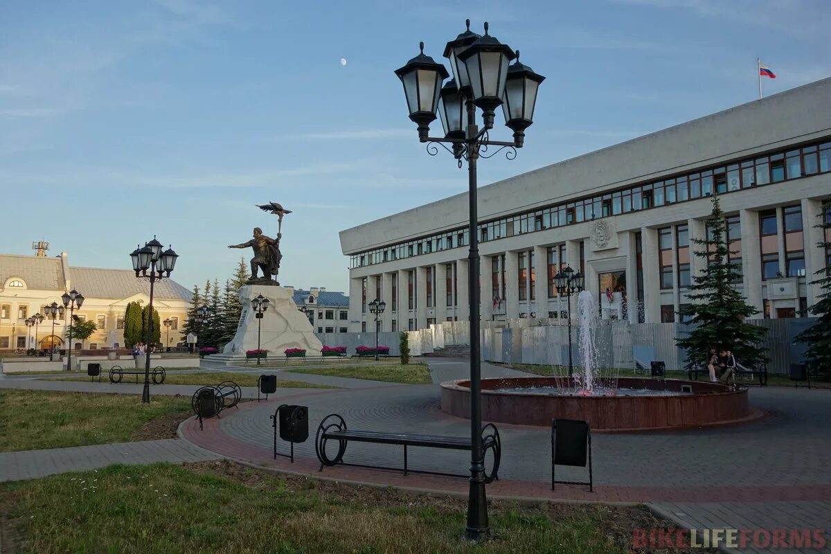 Площадь старый торг калуга фото Орел, Калуга и Таруса. Июнь 2019 - BikeLifeForms