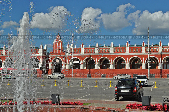 Площадь старый торг калуга фото Площадь Старый торг и Гостиные ряды в Калуге. Редакционное фото № 40946849, фото