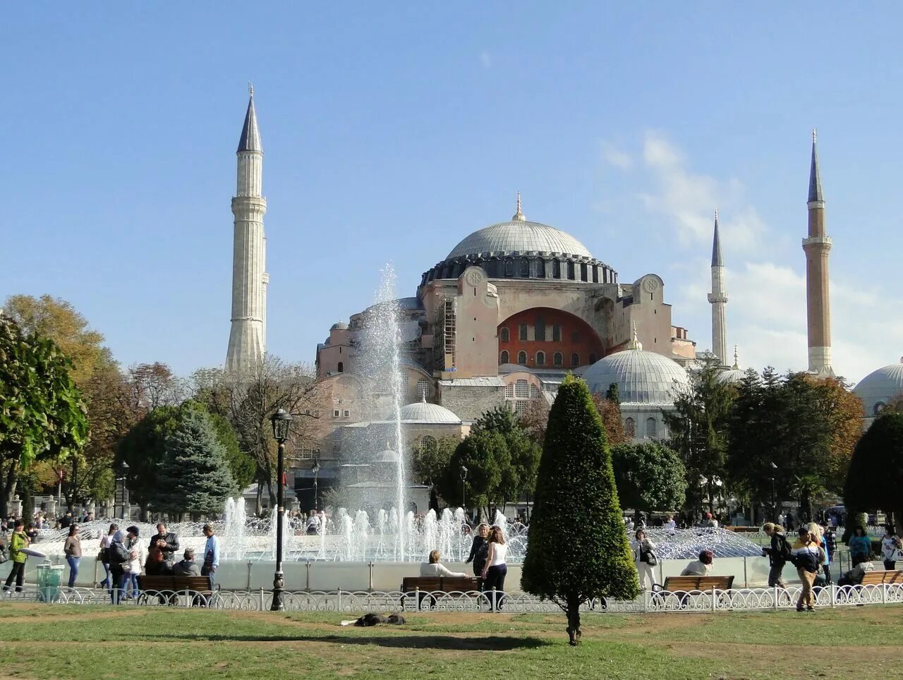 Площадь султана ахмеда фото Знакомство со Стамбулом. Фотопрогулка по Стамбульским улицам. Площадь Султанахме