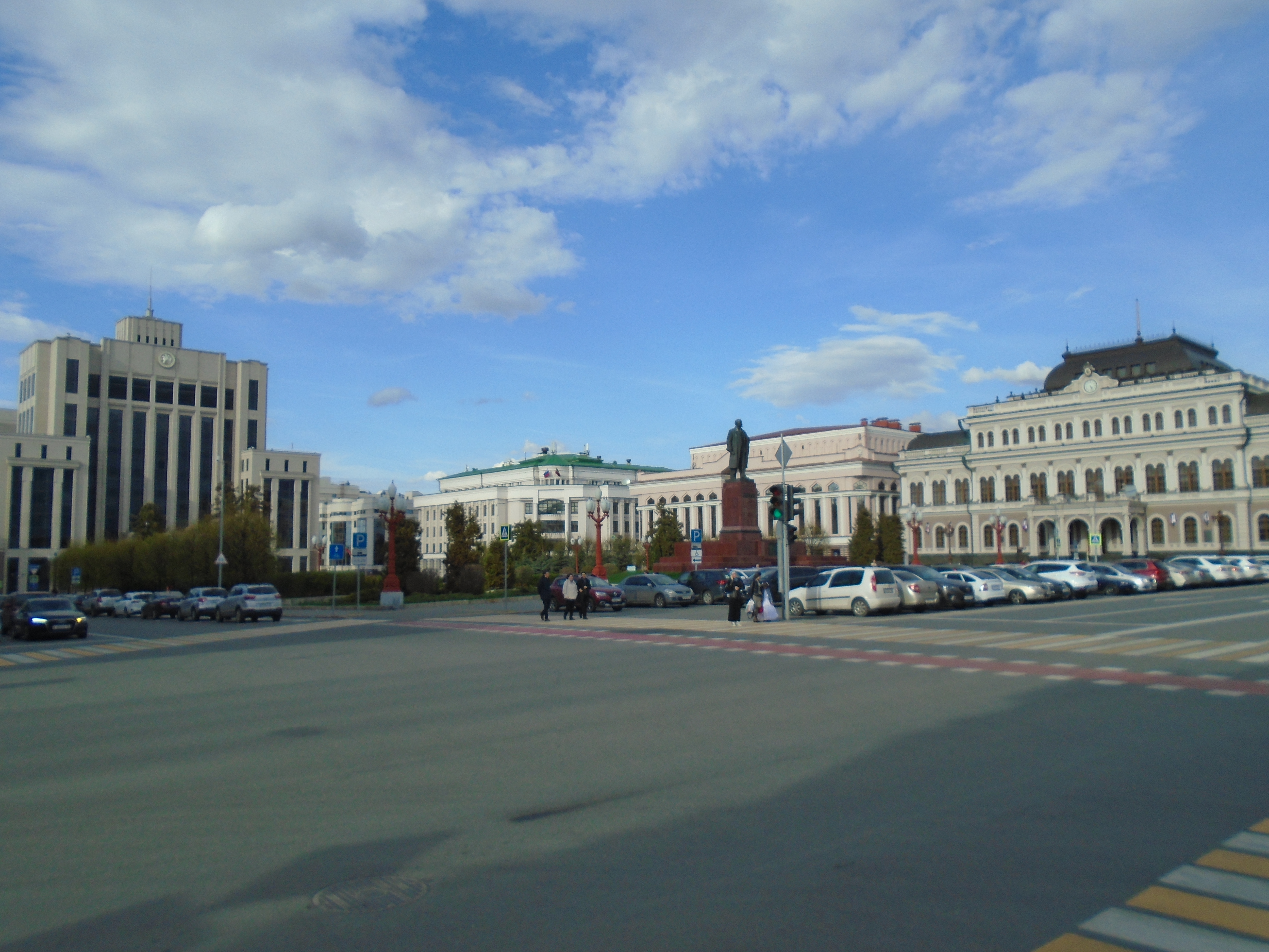 Площадь свободы 3 фото File:Freedom Square, Kazan (2022-05-15) 01.jpg - Wikimedia Commons