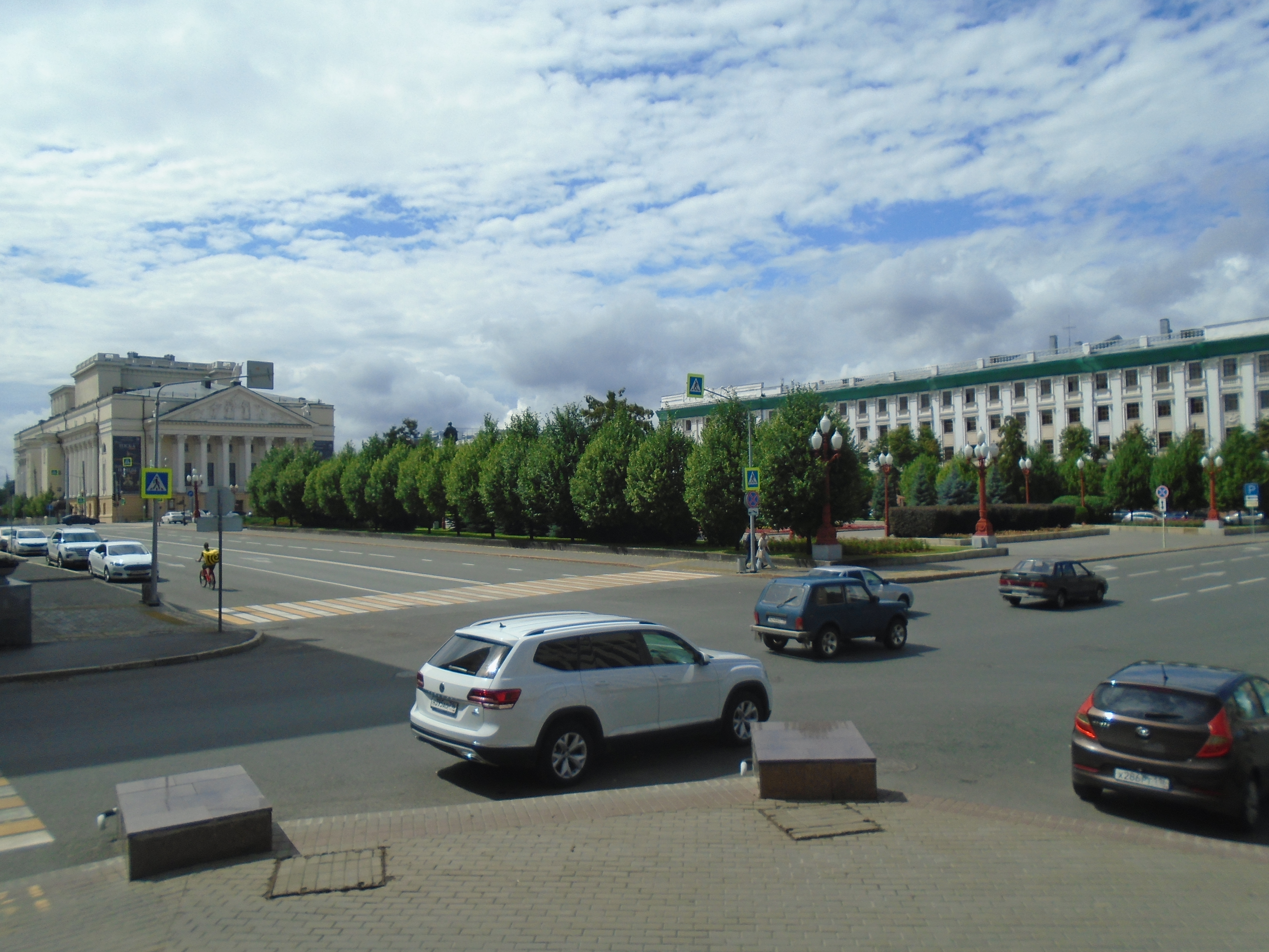 Площадь свободы 3 фото File:Freedom Square, Kazan (2022-07-15) 02.jpg - Wikimedia Commons
