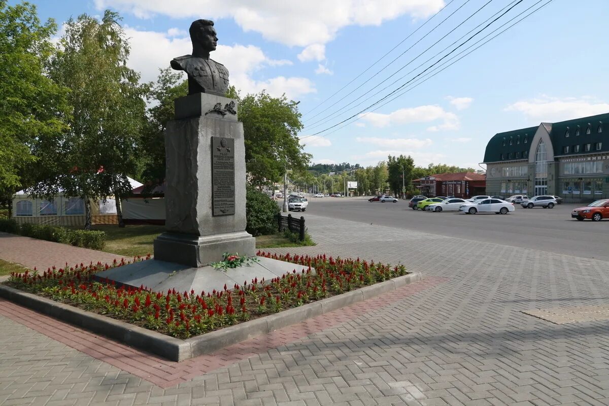 Площадь свободы барнаул фото Барнаульцев предупредили об изменении схемы движения на площади Свободы - МК Бар