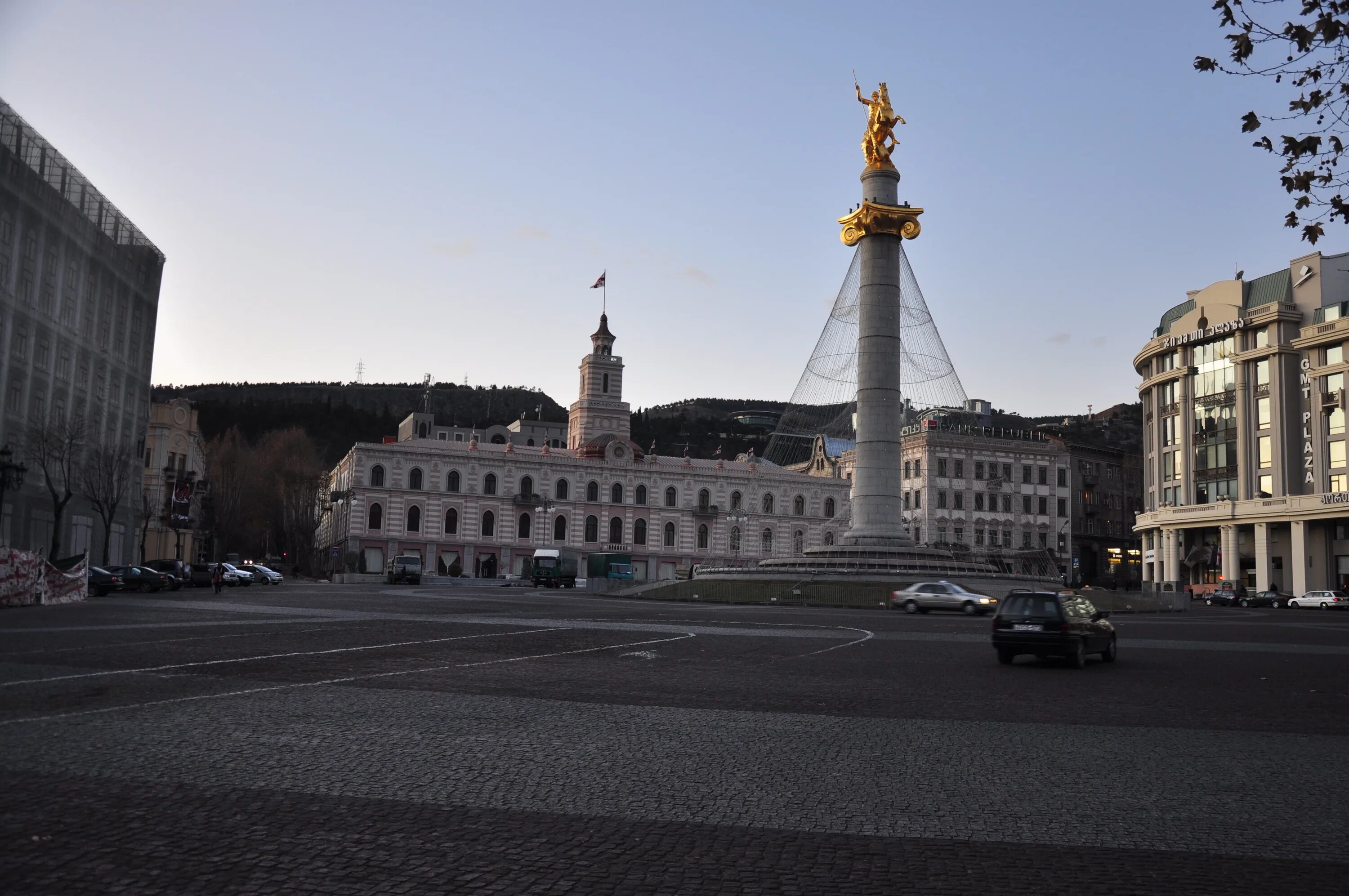 Площадь свободы фото File:Liberty Square, Tbilisi. 2011.jpg - Wikimedia Commons