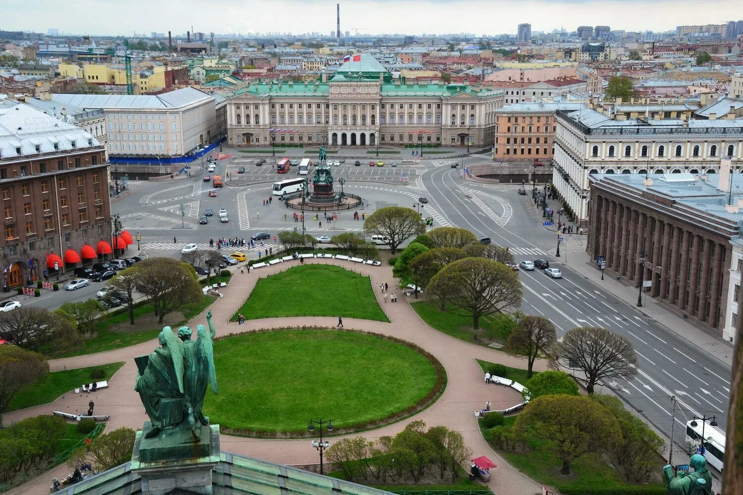 Площадь свободы санкт петербург фото Колоннада Исаакиевского собора