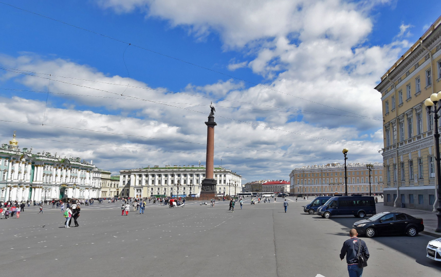 Площадь свободы санкт петербург фото Дворцовую площадь Петербурга оцепили на время проверки бесхозной сумки Регионы С