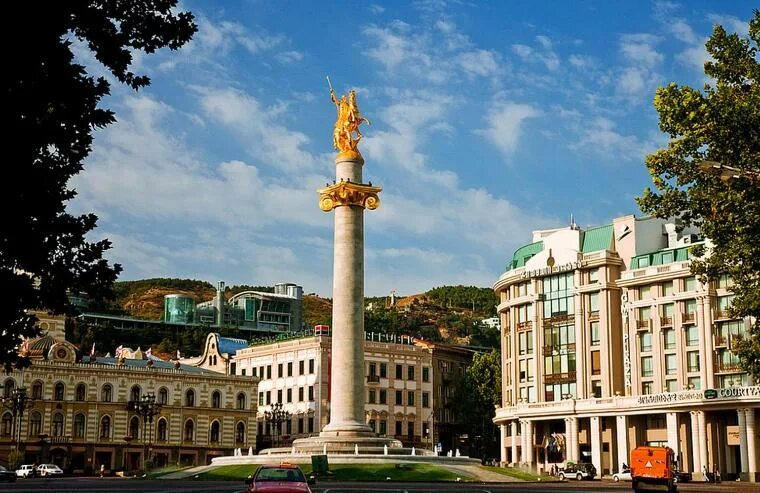 Площадь свободы тбилиси фото Madona's Apartment, Tbilisi City (updated prices 2024)
