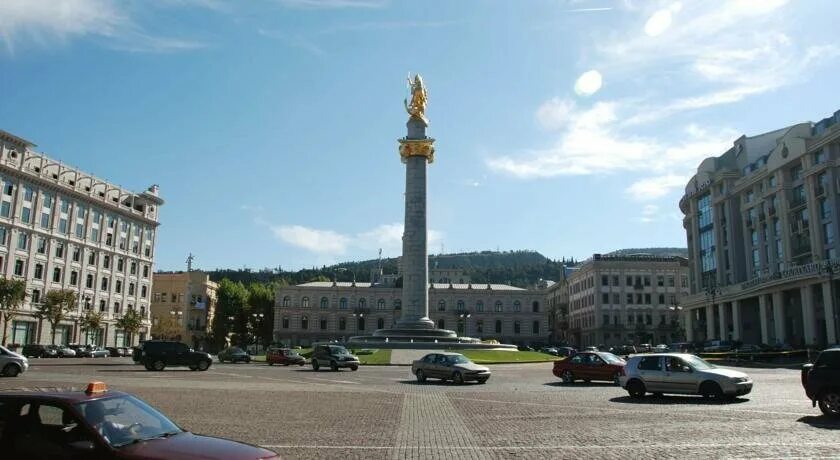 Площадь свободы тбилиси фото Apartment at Tabidze 7, short-term housing rental, Georgia, Tbilisi, 7 Galaktion