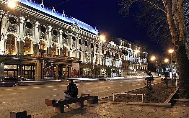 Площадь свободы тбилиси проспект шота руставели фото Rustaveli Avenue - Wikipedia