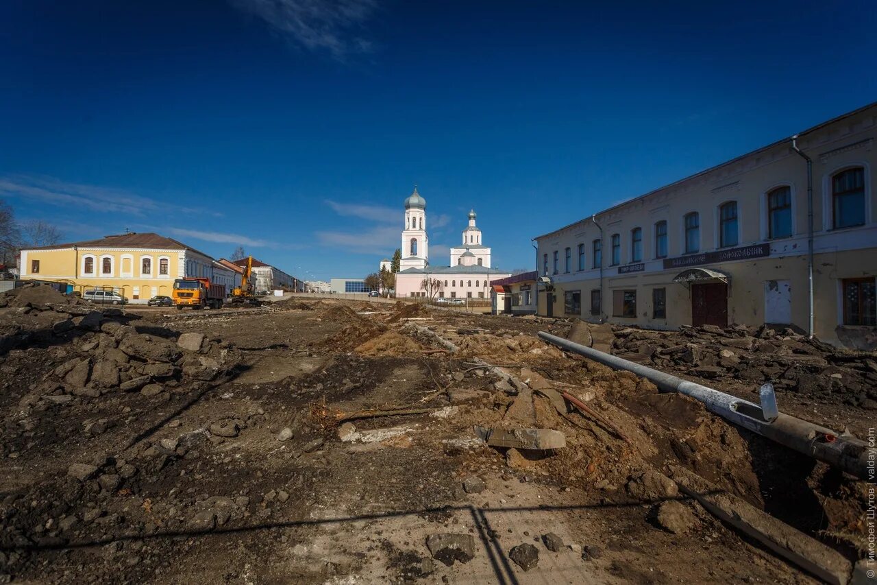 Площадь свободы валдай фото В Валдае началась реконструкция площади Свободы