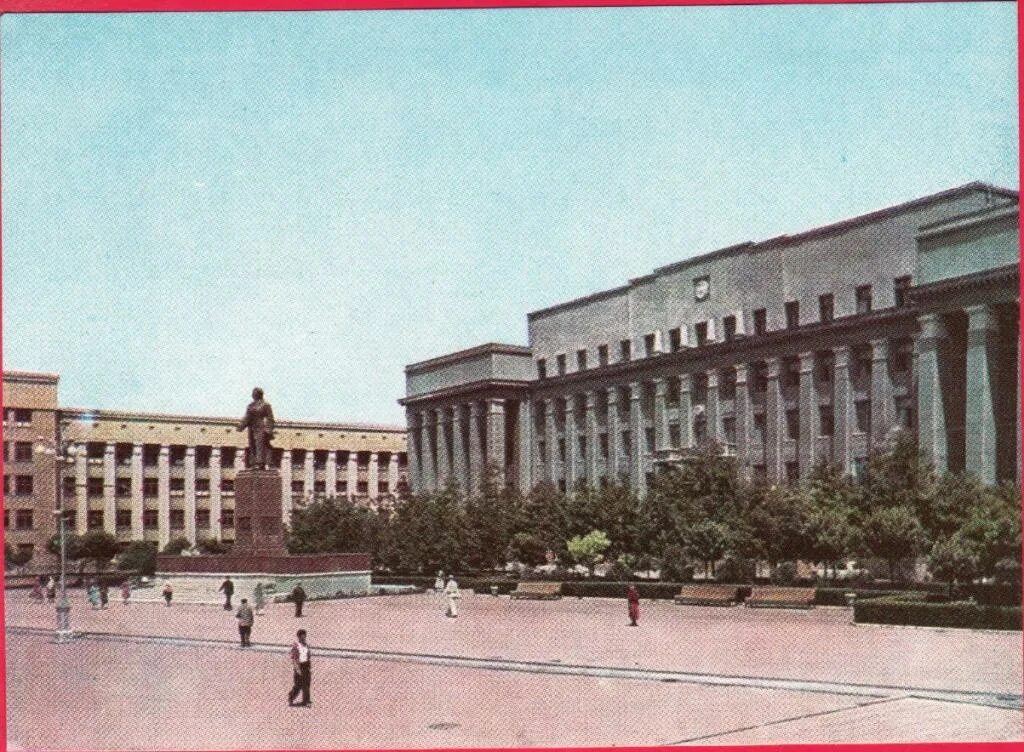 Площадь свободы владикавказ фото 85016 город Орджоникидзе 1964 Площадь Свободы Владикавказ Северная Осетия - поку
