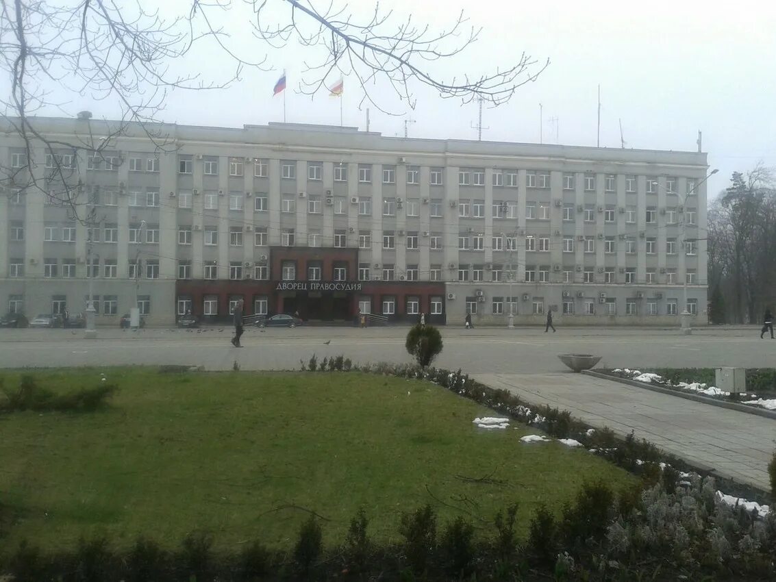 Площадь свободы владикавказ фото Площадь Свободы во Владикавказе