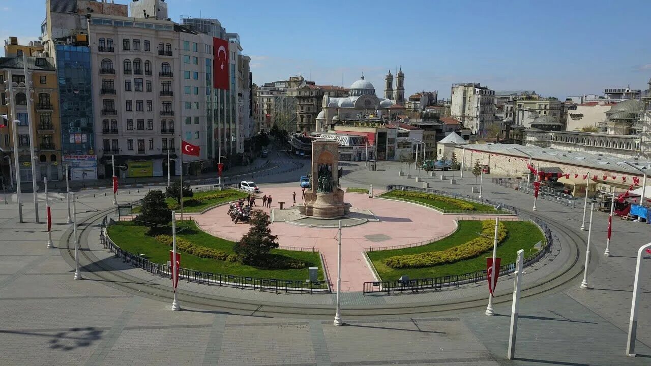 Площадь таксим фото Taksim Square- Viaurbis.com