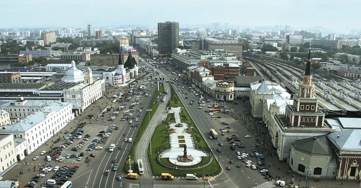 Площадь трех вокзалов в москве фото Родственник Казанского Кремля, самый популярный в России, баснословно дорогой до