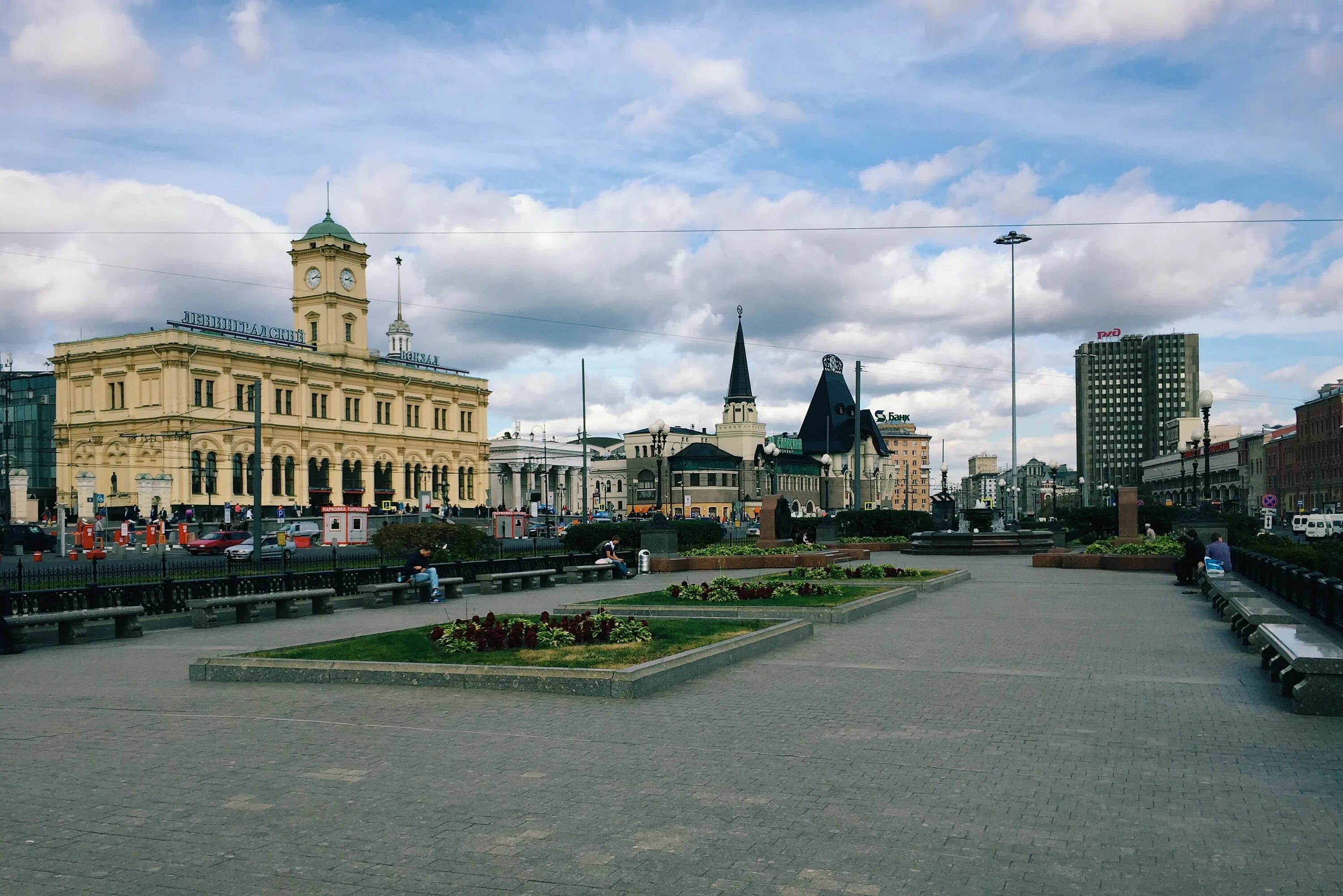 Площадь трех вокзалов в москве фото File:Moscow, Komsomolskaya Square (21060189530).jpg - Wikimedia Commons
