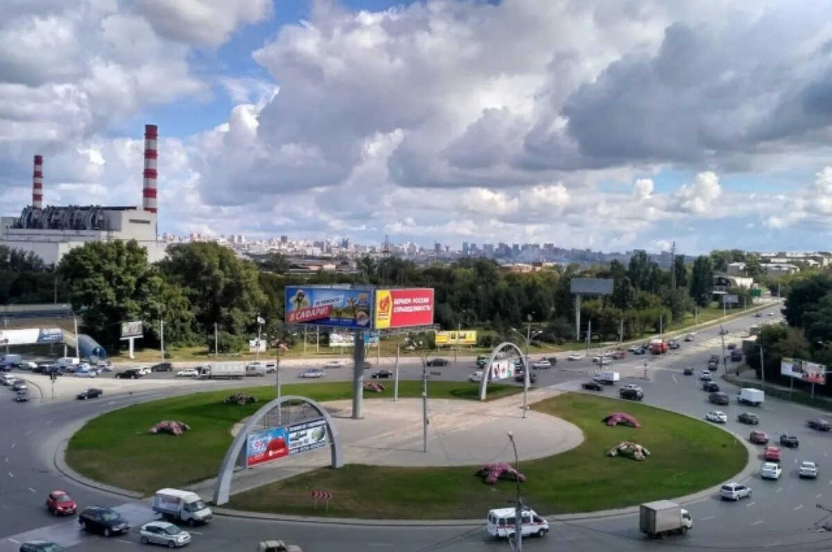 Площадь труда новосибирск фото Жители Новосибирска пожаловались на ежедневные пробки на площади Труда АиФ Новос