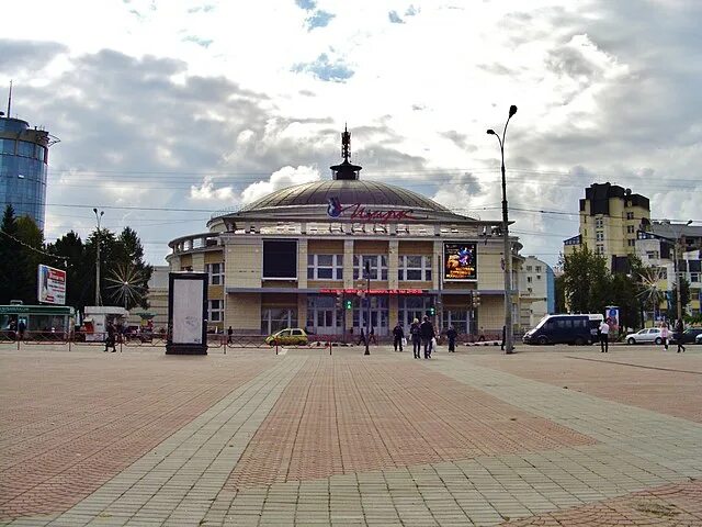 Площадь труда ярославль фото Площадь Труда (Ярославль) - Википедия
