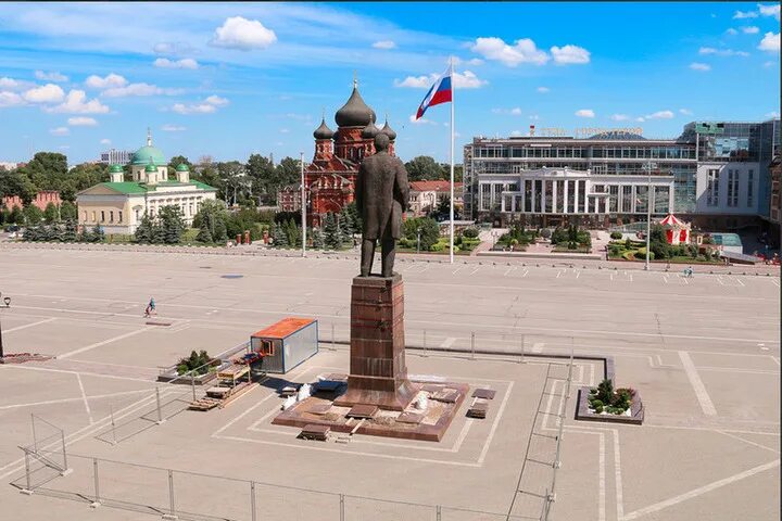 Площадь тулы фото В Туле начали ремонтировать постамент памятника Ленину - МК Тула