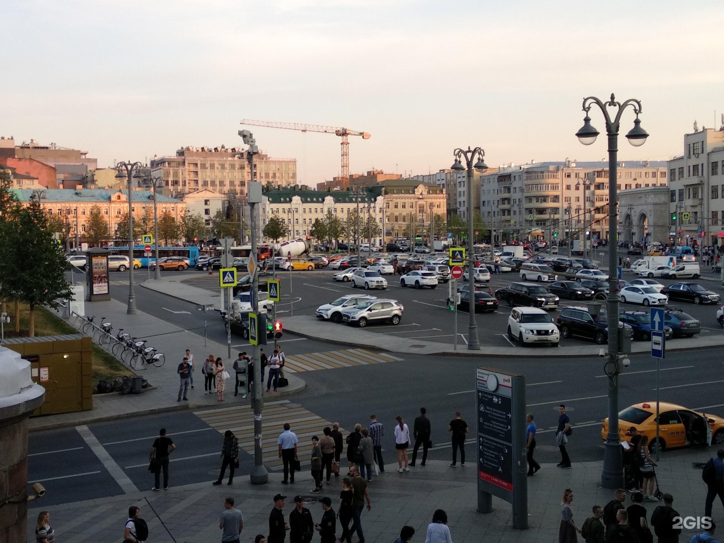 Площадь тверской заставы фото Тверская застава метро