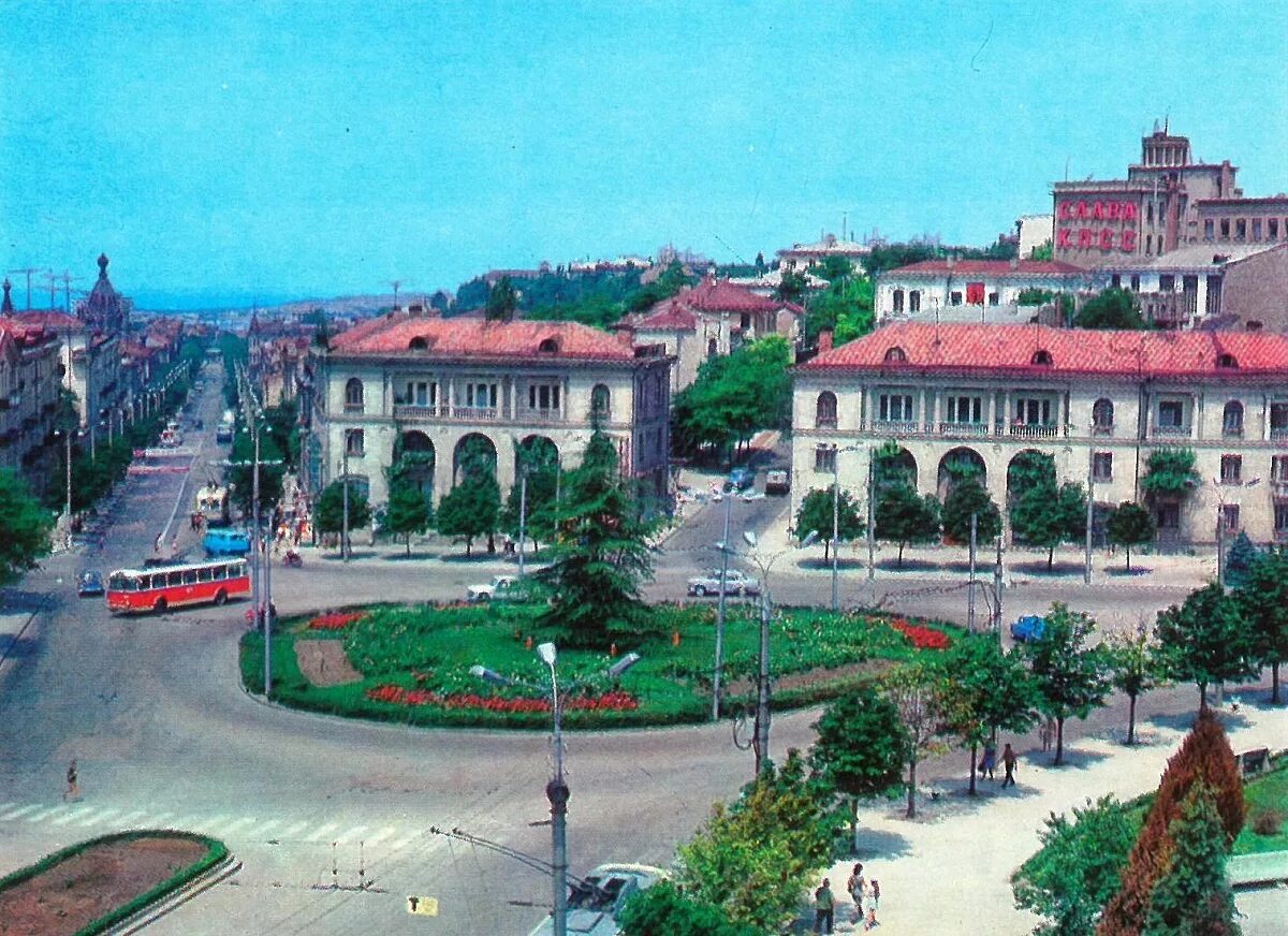 Площадь ушакова фото Севастополь - Исторические фотографии троллейбусов - Фото - Городской электротра