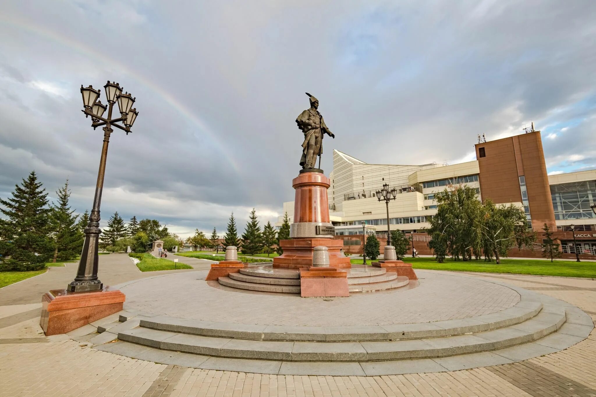 Площадь в красноярске фото Площадь Мира г. Красноярска - Красноярск. Подробная информация о парке: расписан