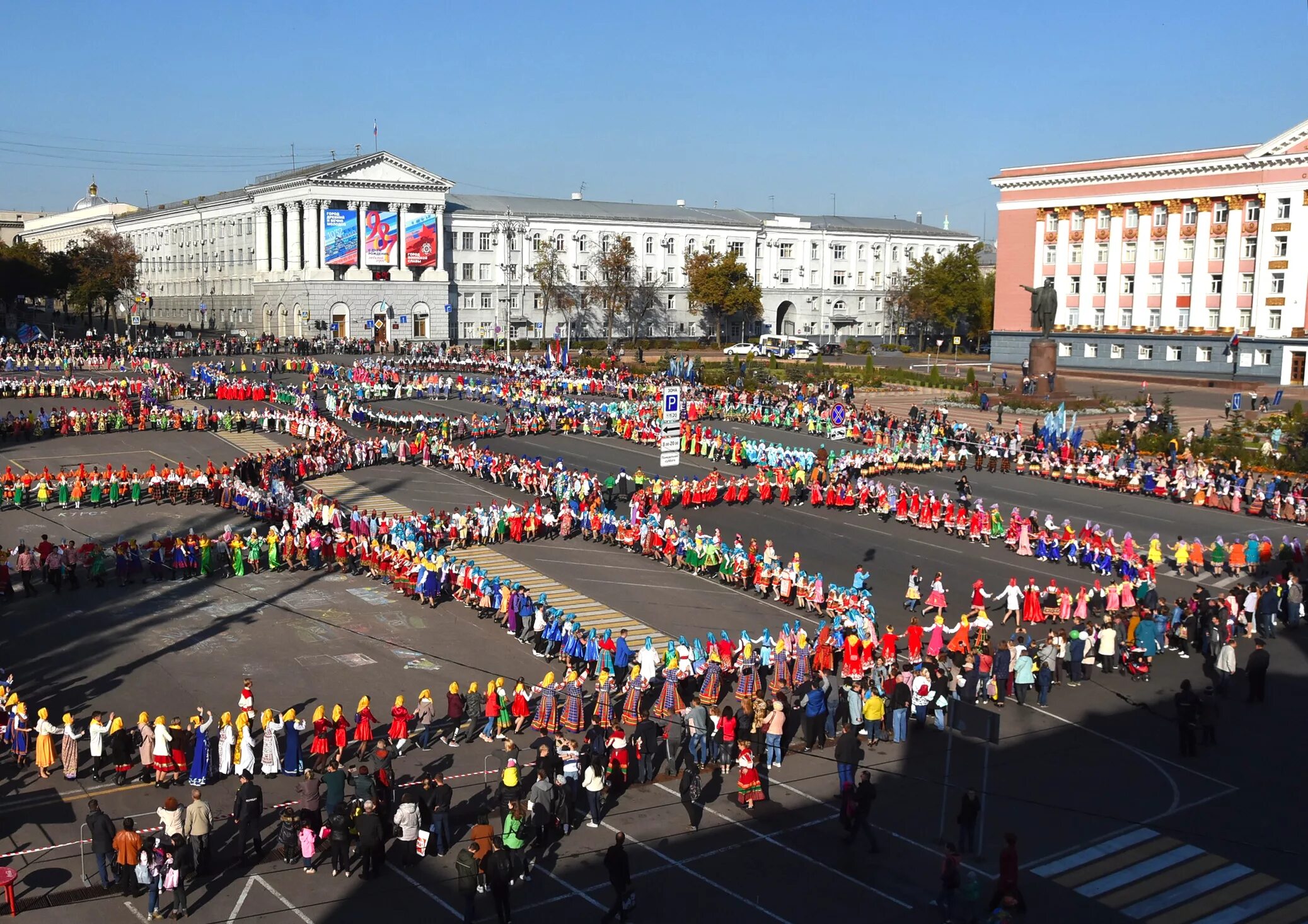 Площадь в курске фото Журналистам