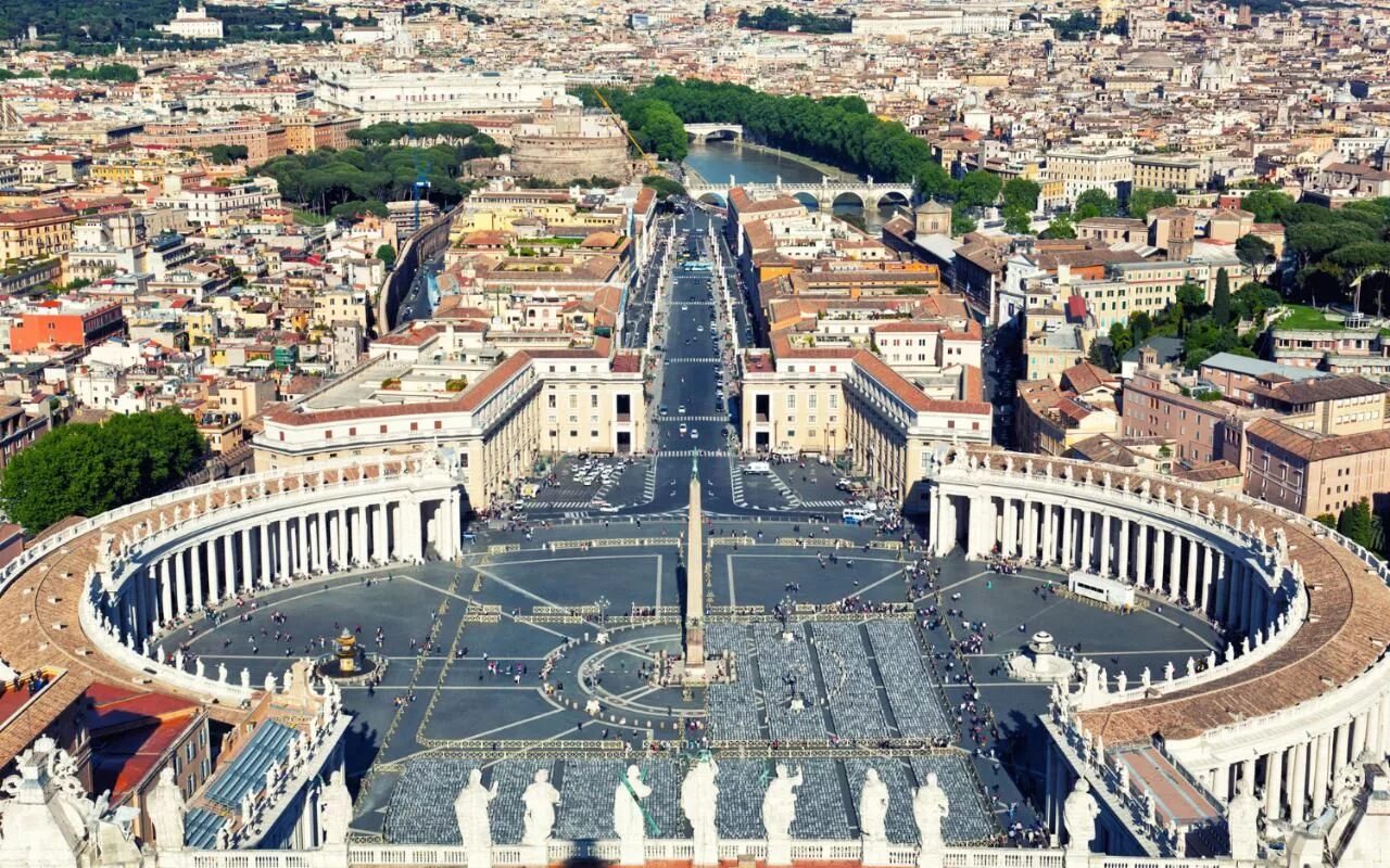 Площадь ватикана фото The Italian cities you'd never thought to visit (but really should) Travel desti