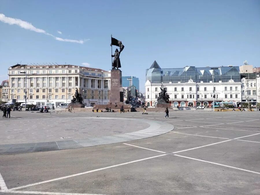 Площадь владивостока фото Прежний Владивосток: главный памятник города появился раньше, чем центральная пл