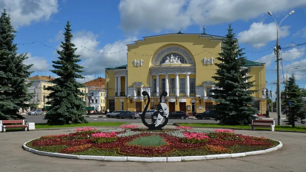 Площадь волкова ярославль фото Топ 31 самых главных достопримечательностей Ярославля, описание и фото