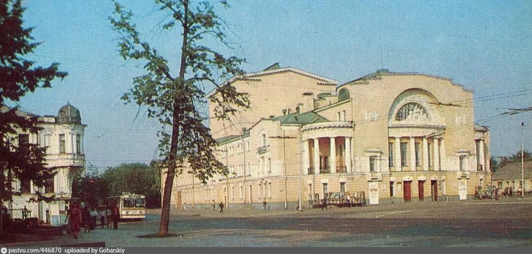 Площадь волкова ярославль фото Площадь Волкова