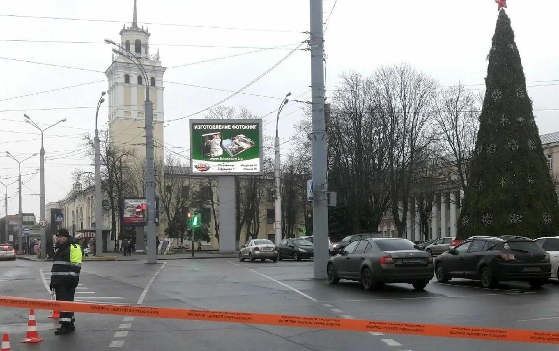 Площадь восстания гомель фото Площадь Восстания "минировали" в Гомеле - 04.01.2020, Sputnik Беларусь