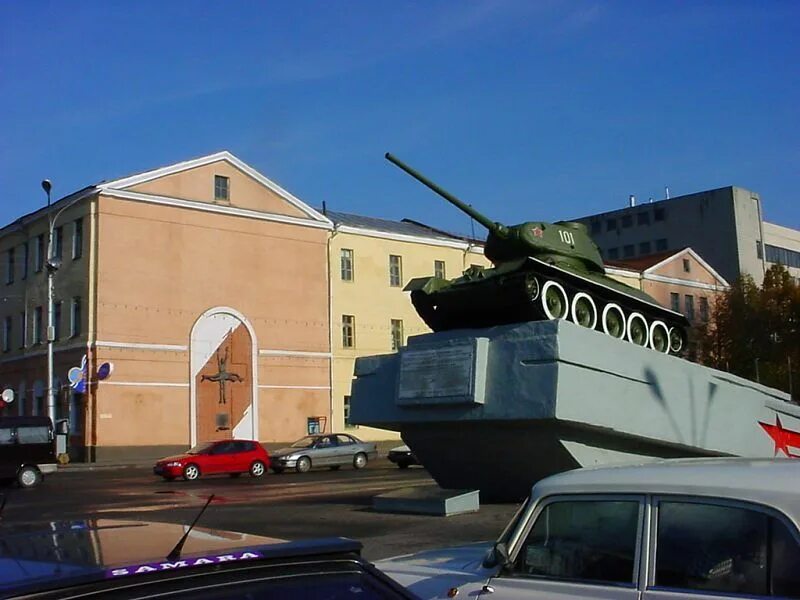 Площадь восстания гомель фото Площадь Восстания в Гомеле