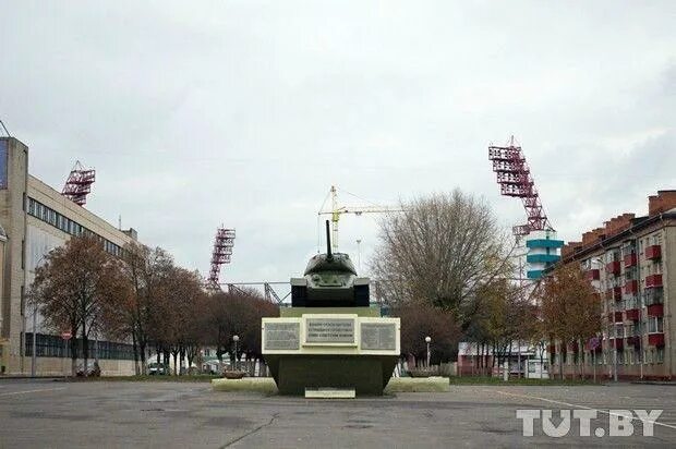 Площадь восстания гомель фото Почему площадь Восстания в Гомеле носит такое название
