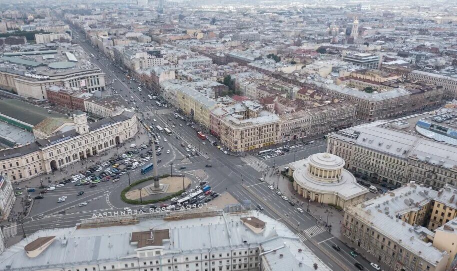 Площадь восстания в питере фото Превратить Невский в пустырь. Что не так с планом пешеходных маршрутов в Петербу