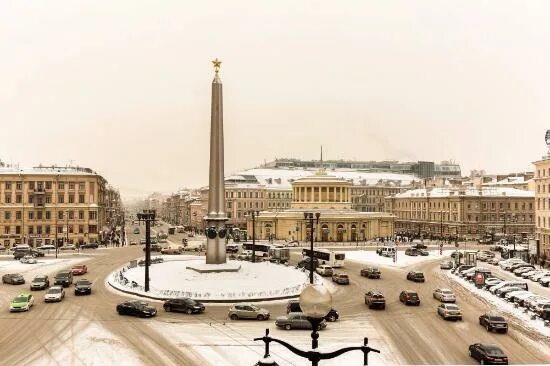 Площадь восстания в санкт петербурге фото Вид на Площадь Восстания и Невский проспект из двухместного номера - Picture of 