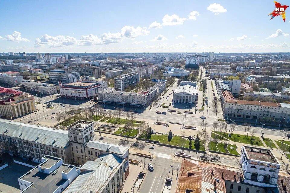 Площадь якуба коласа фото На площади Якуба Коласа в Минске были скульптура атома и световая газета - KP.RU