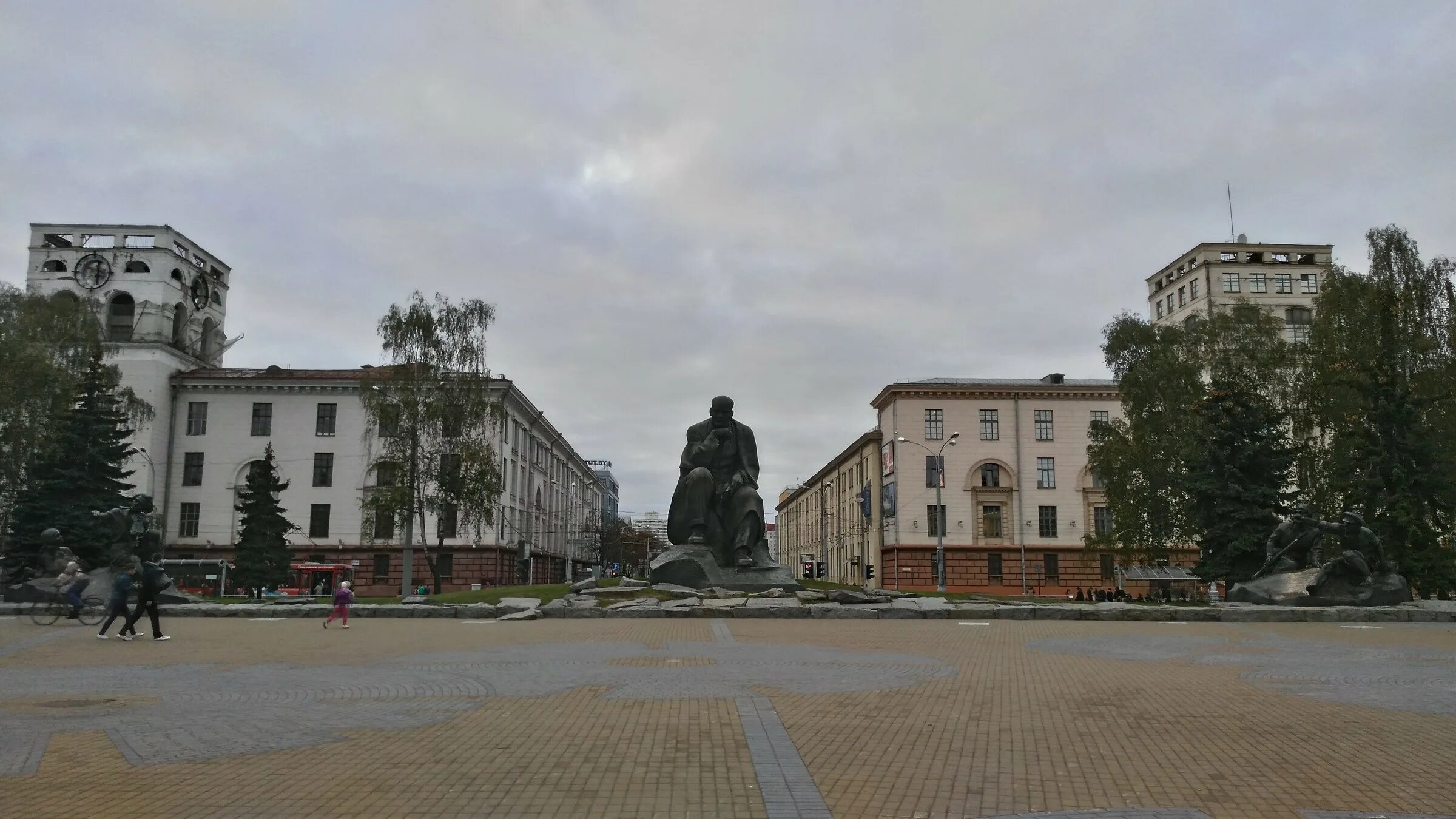 Площадь якуба коласа минск проспект независимости фото Автопутешествие Санкт-Петербург-Минск-Варшава. Часть 1. СПб-Минск, Сентябрь 2016